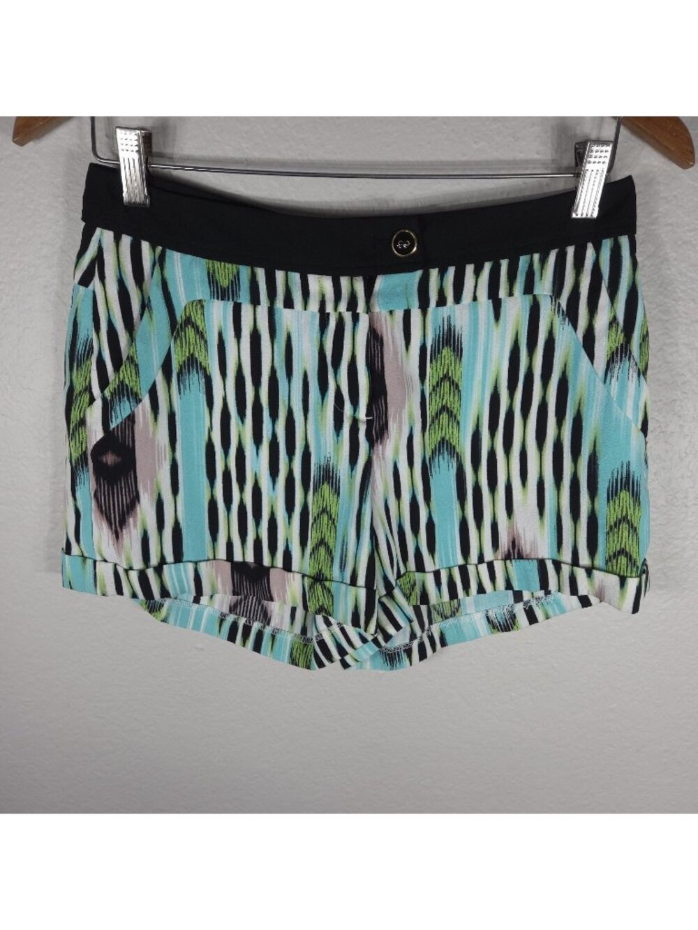 Jennifer Lopez Geometric Ikat Pattern Shorts Rayon Size 2 Cuffed Leg Blue Green
